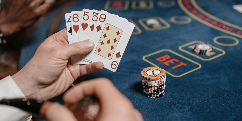 Tìm hiểu về trò chơi baccarat Hitclub